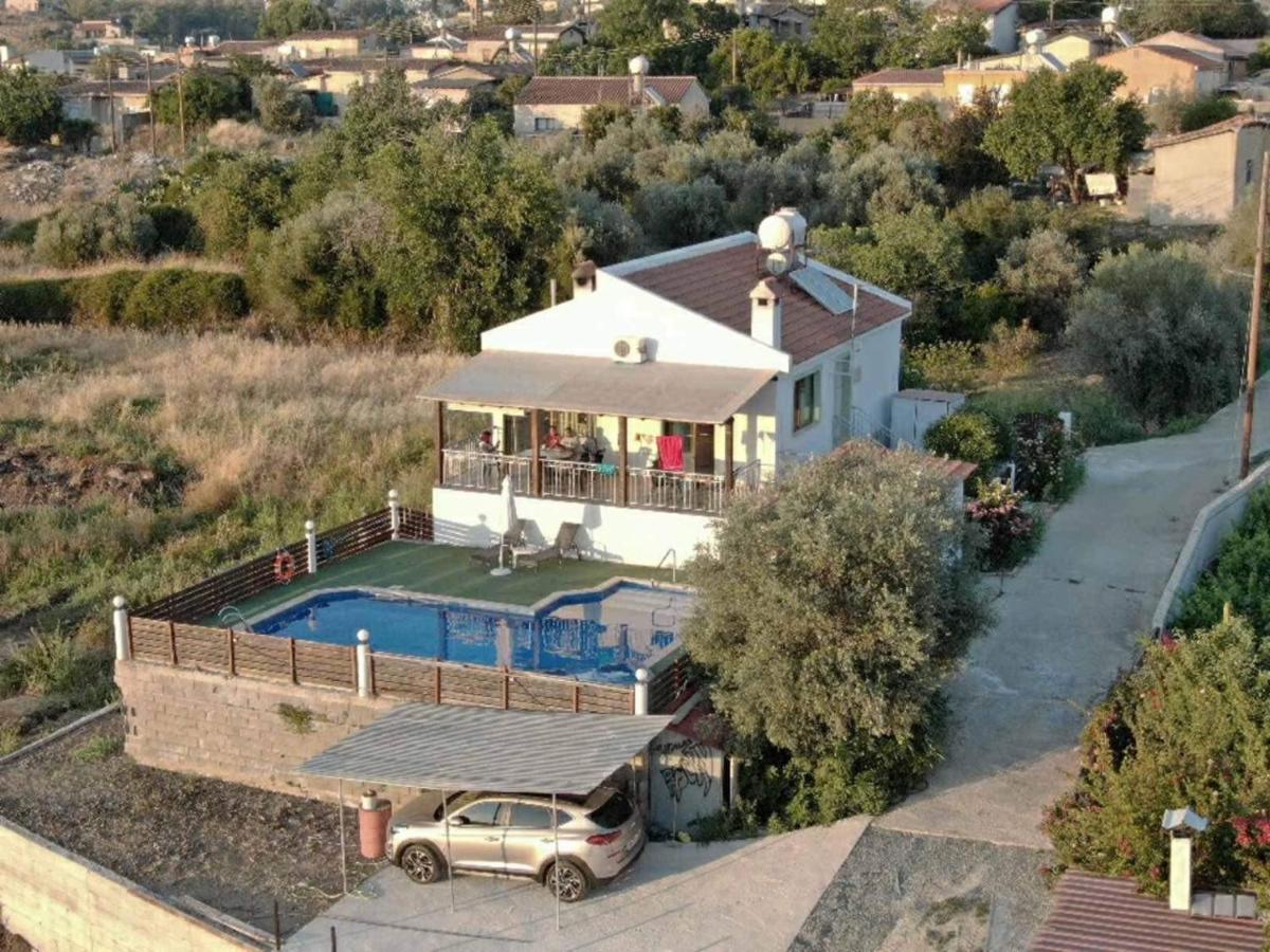 Yiannos House Villa Evrykhou ภายนอก รูปภาพ
