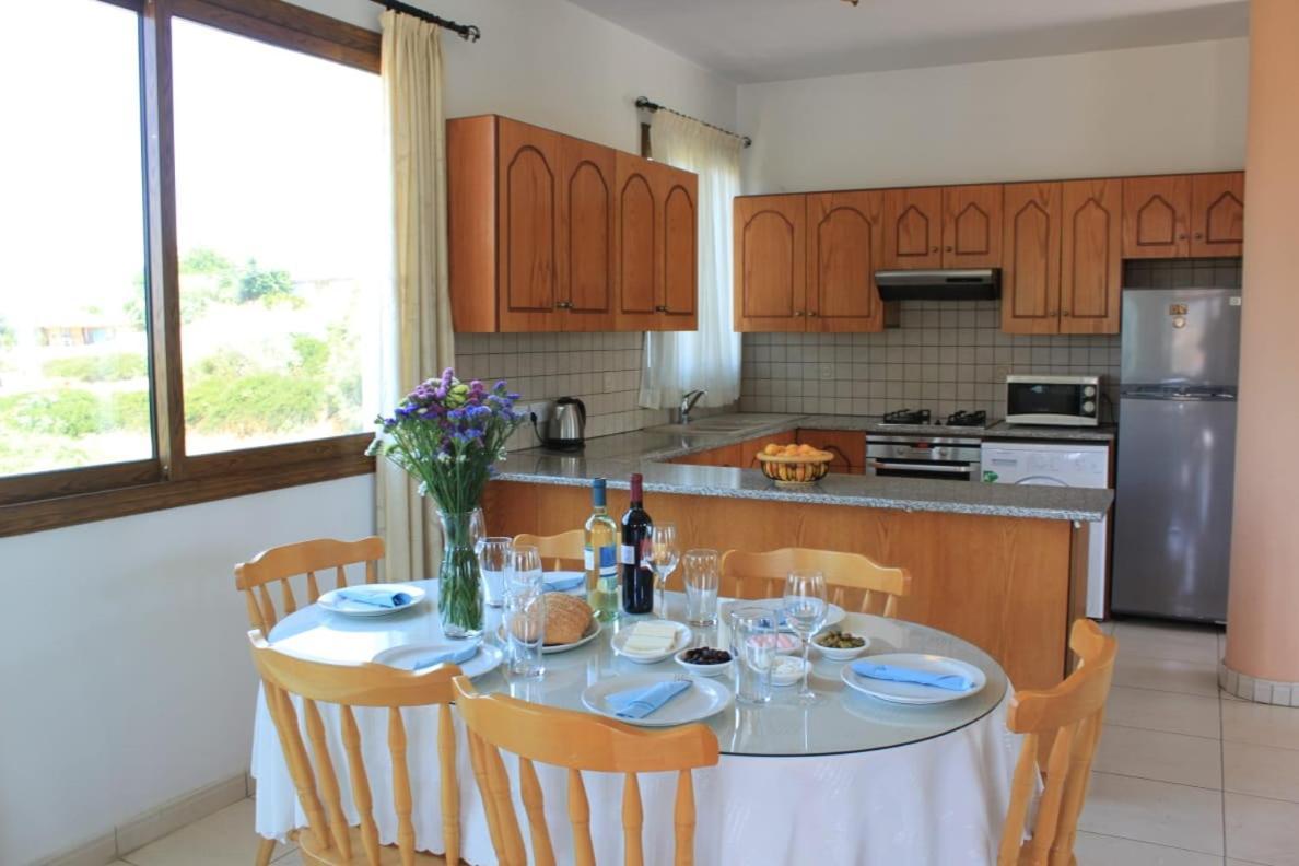 Yiannos House Villa Evrykhou ภายนอก รูปภาพ