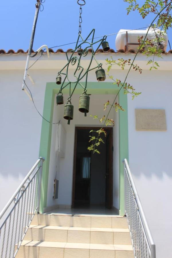 Yiannos House Villa Evrykhou ภายนอก รูปภาพ